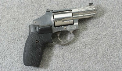 Smith & Wesson ~ 640-1 Pro Series with CT laser grips ~ .357 Mag