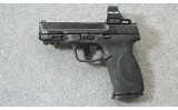 Smith & Wesson ~ M&P 9 M2.0 with Holosun Optic ~ 9mm Parabellum - 2 of 7