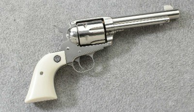 Ruger ~ Vaquero Model 00573~ .45 Colt Ctg.