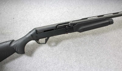 Benelli ~ Super Black Eagle II ~ 12 Gauge