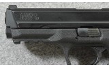 Smith & Wesson ~ M&P 40 ~ .40 S&W - 4 of 7
