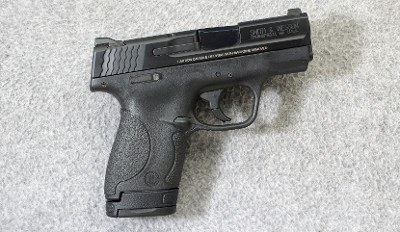 Smith & WessonM&P 9 Shield with Thumb Safety9mm Para.