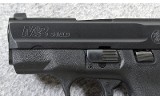 Smith & Wesson ~ M&P 9 Shield ~ 9mm Para. - 4 of 7