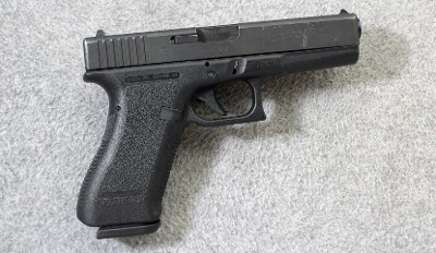 Glock ~ G22 ~ .40 S&W - Image 1 of 7