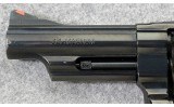 Smith & Wesson ~ Model 29-10 ~ .44 Magnum - 4 of 8