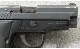 Sig Sauer ~ P229 ~ .40 S&W \ .357 Sig - 6 of 7
