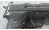 Sig Sauer ~ P229 ~ .40 S&W \ .357 Sig - 7 of 7