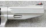 Smith & Wesson ~ 686-6 Pro Series ~ .357 Magnum - 6 of 7