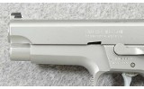 Smith & Wesson ~ Model 5906 ~ 9mm Para. - 4 of 7