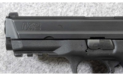 Smith & Wesson ~ M&P 9 with Crimson Trace Laser Grip ~ 9mm Para. - Image 4 of 7