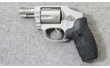 Smith & Wesson ~ Model 642-1 with Laser Grips ~ .38 Spl.+P - 2 of 3