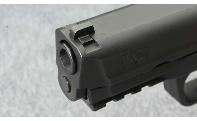 Smith & Wesson ~ M&P 9 ~ 9mm Para. - Image 5 of 7
