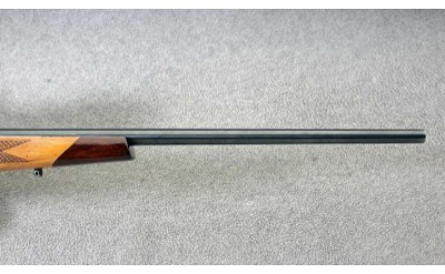 Weatherby ~ Vanguard Deluxe ~ .300 Win. Mag. - Image 4 of 10