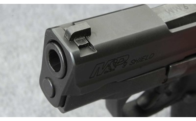 Smith & Wesson ~ M&P 9 Shield with Thumb Safety ~ 9mm Para. - Image 5 of 7