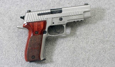 Sig Sauer ~ P226 Elite ~ .40 S&W - Image 1 of 7