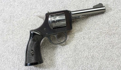 H&R Mfg. ~ 929 ~ .22 Long Rifle - Image 1 of 3