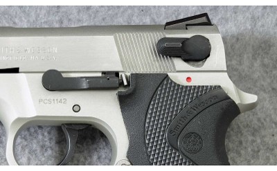Smith & Wesson ~ Performance Center Shorty 40 1st. Gen. ~ .40 S&W - Image 3 of 7