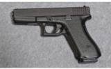 Glock Model 22 Gen. 2 .40 S&W - 2 of 2
