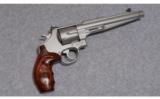 Smith & Wesson 629-6 Performance Center .44 Mag. - 1 of 2