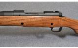 Dakota Model 76 Classic, .375 Holland & Holland Magnum (.375 H&H Mag), Cased, Factory New - 4 of 8
