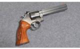 Smith & Wesson Model 686 SS
.357 Mag Part of 3 Gun Set. - 1 of 3