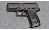 Heckler & Koch USP Compact .40 S&W - 2 of 2