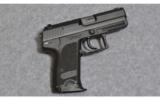 Heckler & Koch USP Compact.40 S&W - 1 of 2