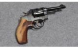 Smith & Wesson Model 10-5 .38 S&W Spl. - 1 of 2