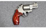 Smith & Wesson Model 629-6 Performance Center .44 Mag. - 1 of 2