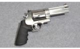 Smith & Wesson Model 460 .460 S&W Mag. - 1 of 2