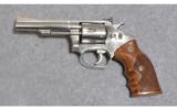 Smith & Wesson Model 651-1
.22Mrf. - 2 of 2
