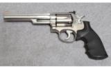 Smith & Wesson Model 66-4
.357 Mag. - 2 of 2