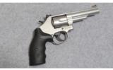 Smith & Wesson Model 66-8357 Mag. - 1 of 2