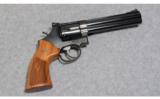 Smith & Wesson ~ 586-8 ~ .357 Mag - 1 of 2