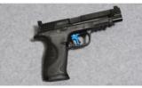 Smith &Wesson ~ M & P Pro Series ~ 9MM - 1 of 2