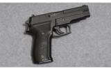 Sig Sauer ~ P-226 ~ .40 S&W - 1 of 2
