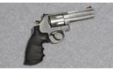 Smith & Wesson ~ 686 - 6 ~ .357 Mag. - 1 of 2