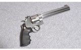 Smith & Wesson Model 629-3 DX Classic - 1 of 2