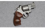 Smith & Wesson Model 627-5 - 1 of 2
