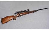 Weatherby Mark V Varmint .224 Weatherby Mag - 1 of 9