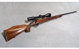 Weatherby Mark V Varminter .22-250 Remington - 1 of 10