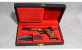 Browning Medalist Target Pistol and Case .22 Long Rifle - 5 of 6