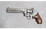 Smith & Wesson Model 610 Revolver 10mm - 2 of 6