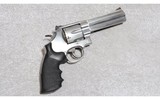 Smith & Wesson Model 629-6 .44 Magnum 5" Barrel