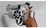 Smith & Wesson Model 686-6 .357 Magnum - 3 of 4