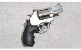 Smith & Wesson 686-6 - 1 of 4