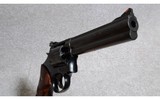 Smith & Wesson Model 586-8 .357 Magnum 6" Barrel - 4 of 5
