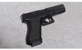 Early First Gen Glock 17 9mm Luger 4 1/2" Barrel Pistol - 1 of 3