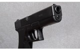 Early First Gen Glock 17 9mm Luger 4 1/2" Barrel Pistol - 3 of 3