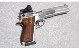 Smith & Wesson Performance Center Model 952-2, 9mm Luger, 6" Barrel Pistol - 1 of 7